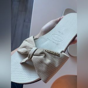 St Tropez Shine Sandalas - Havaianas - Champagne - NWOT